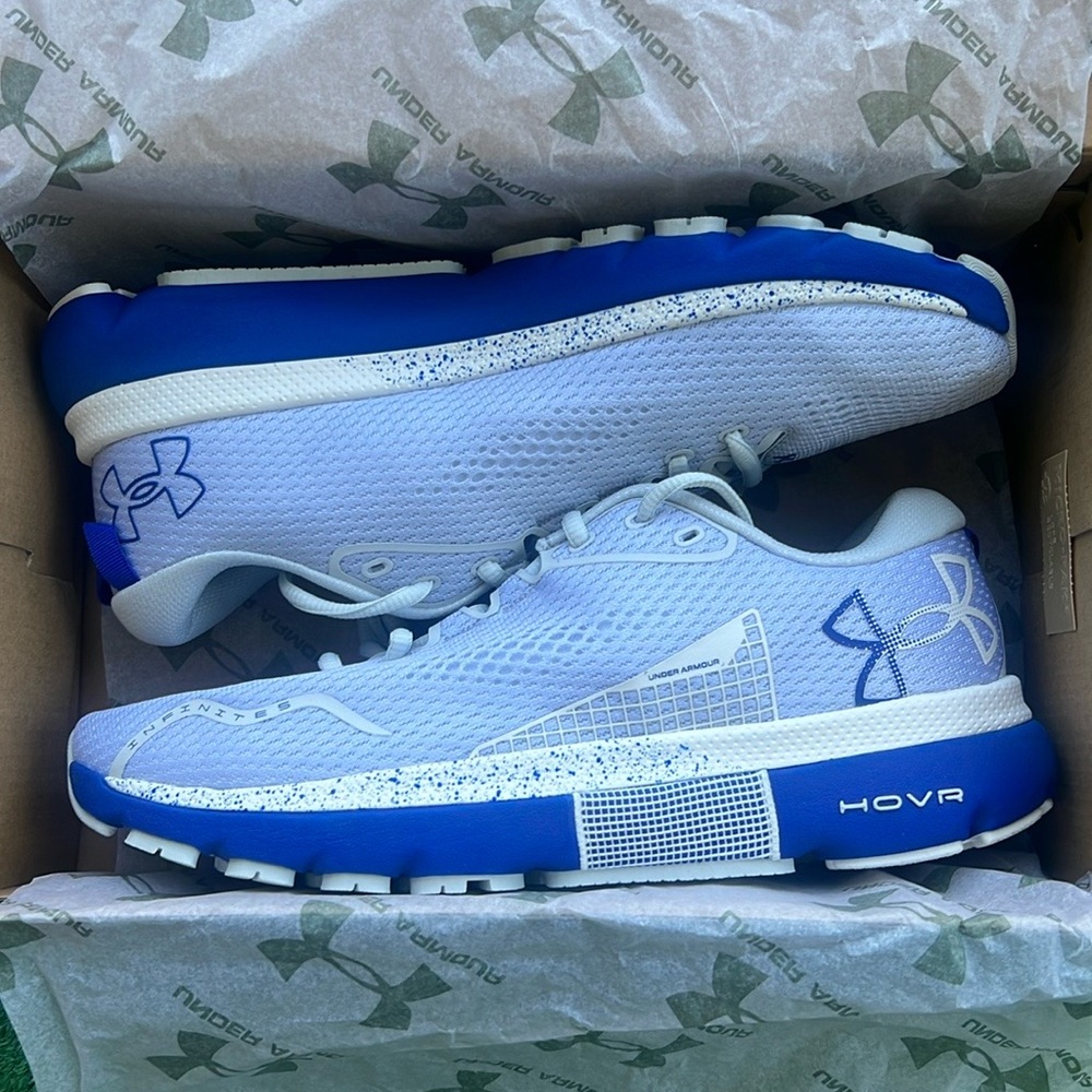 Men’s under Armour, HOVR 5 NCAA